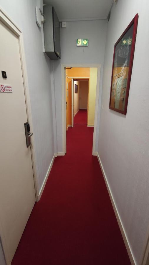 Hotel Angleterre แชร์บูร์ก อ็อง กงต็องแต็ง ภายนอก รูปภาพ