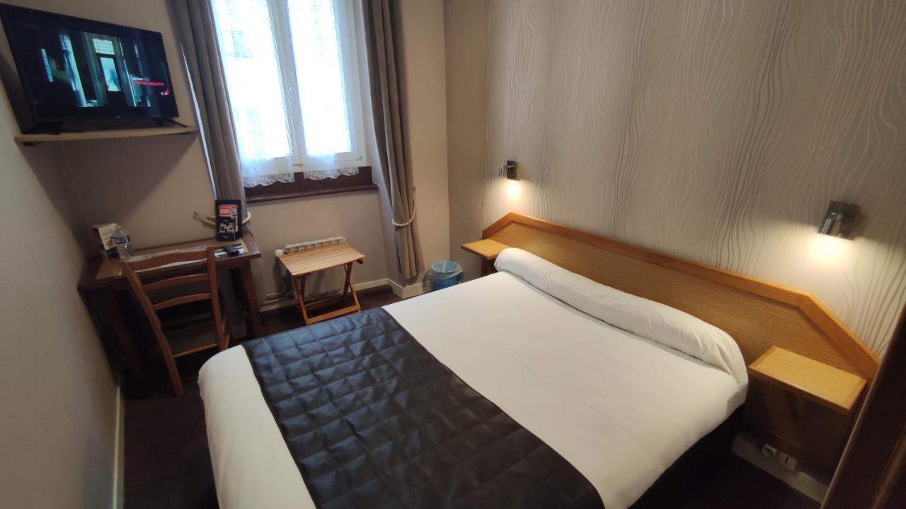 Hotel Angleterre แชร์บูร์ก อ็อง กงต็องแต็ง ภายนอก รูปภาพ