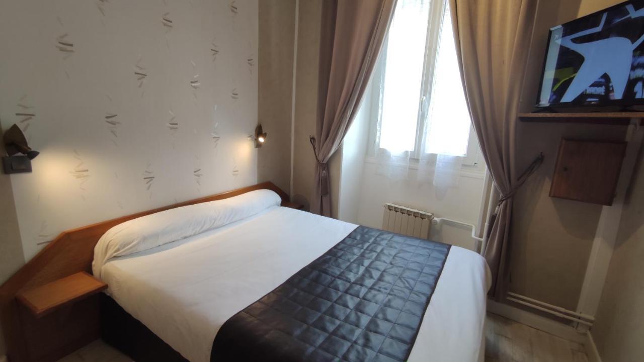 Hotel Angleterre แชร์บูร์ก อ็อง กงต็องแต็ง ภายนอก รูปภาพ