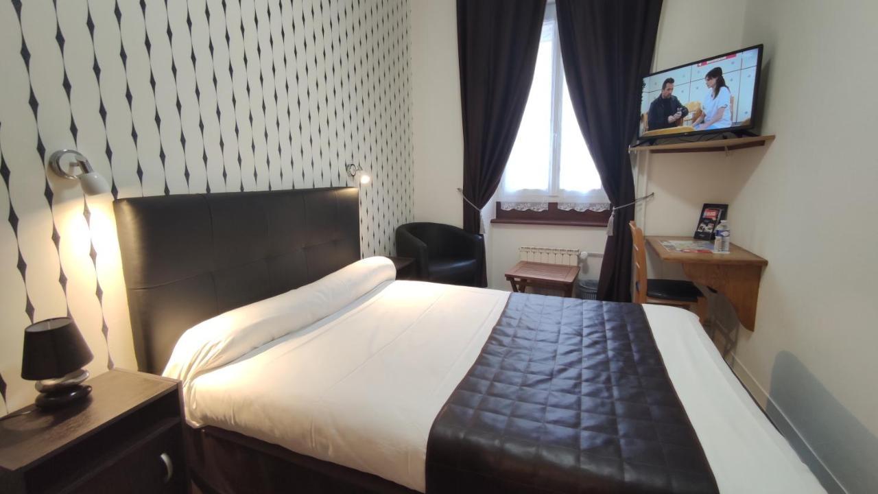 Hotel Angleterre แชร์บูร์ก อ็อง กงต็องแต็ง ภายนอก รูปภาพ