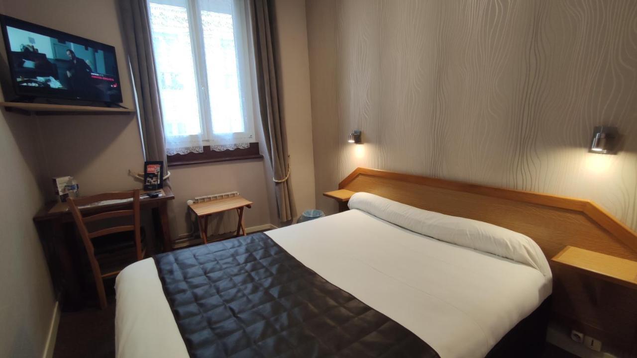 Hotel Angleterre แชร์บูร์ก อ็อง กงต็องแต็ง ภายนอก รูปภาพ