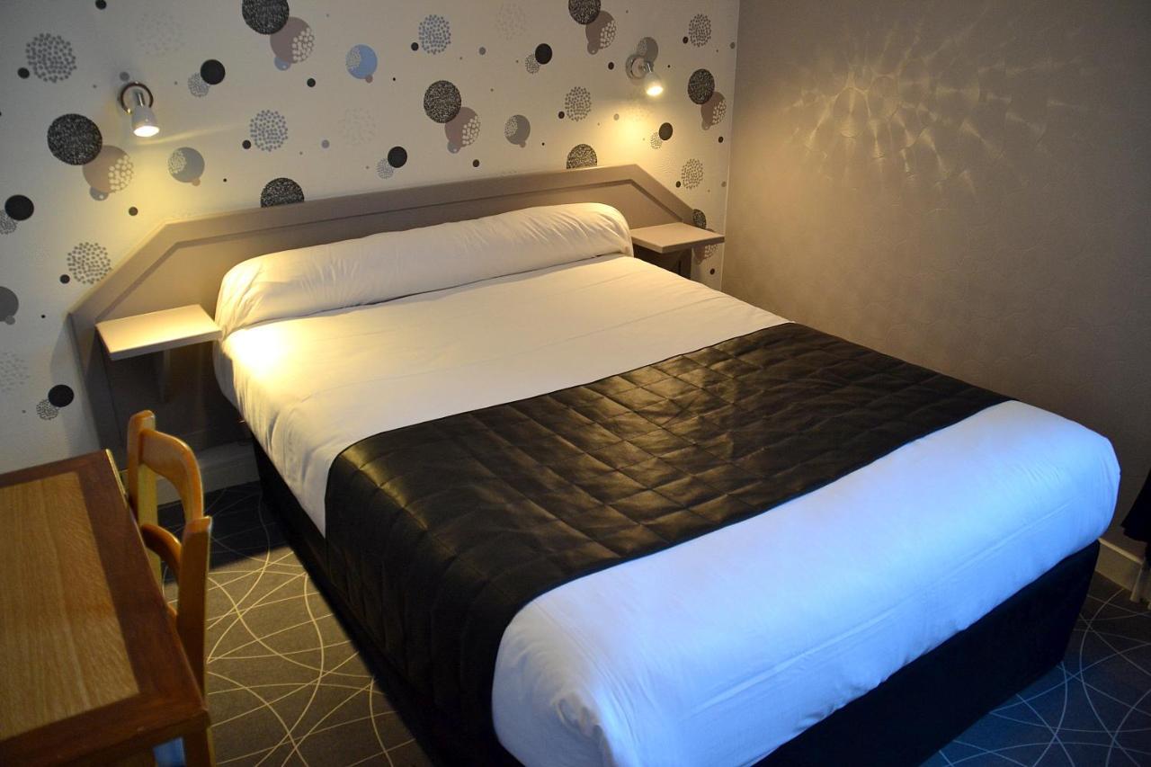 Hotel Angleterre แชร์บูร์ก อ็อง กงต็องแต็ง ภายนอก รูปภาพ